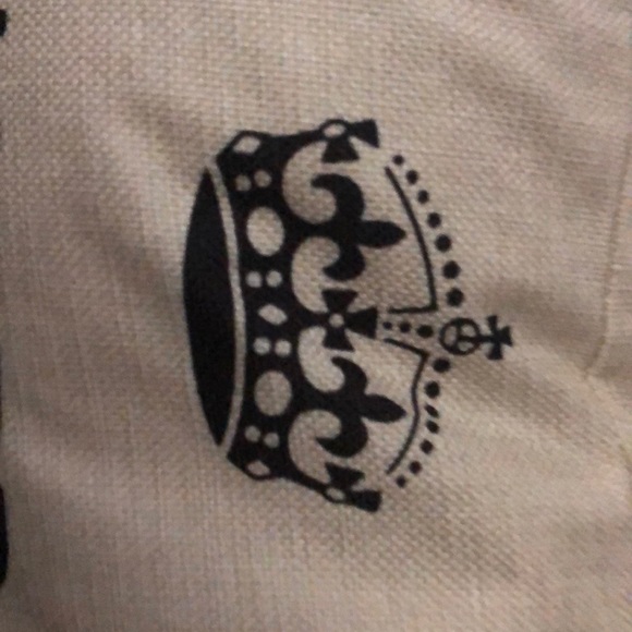 Pillow “Keep Calm and Carry On” 18x18 with fill - Picture 4 of 4